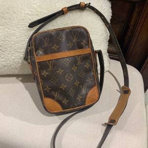 🌹Authentic🌹LOUIE VUITTON Danube VintageCrossbody